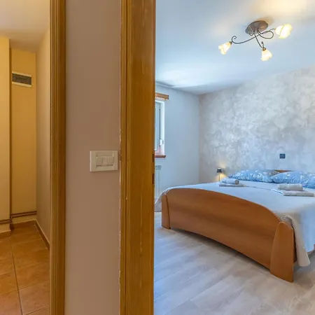 App Deni Antonci Apartamento